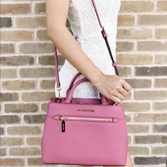 🌷NWT Michael Kors XS  Small Crossbody Tulip Pink - Picture 4 of 8